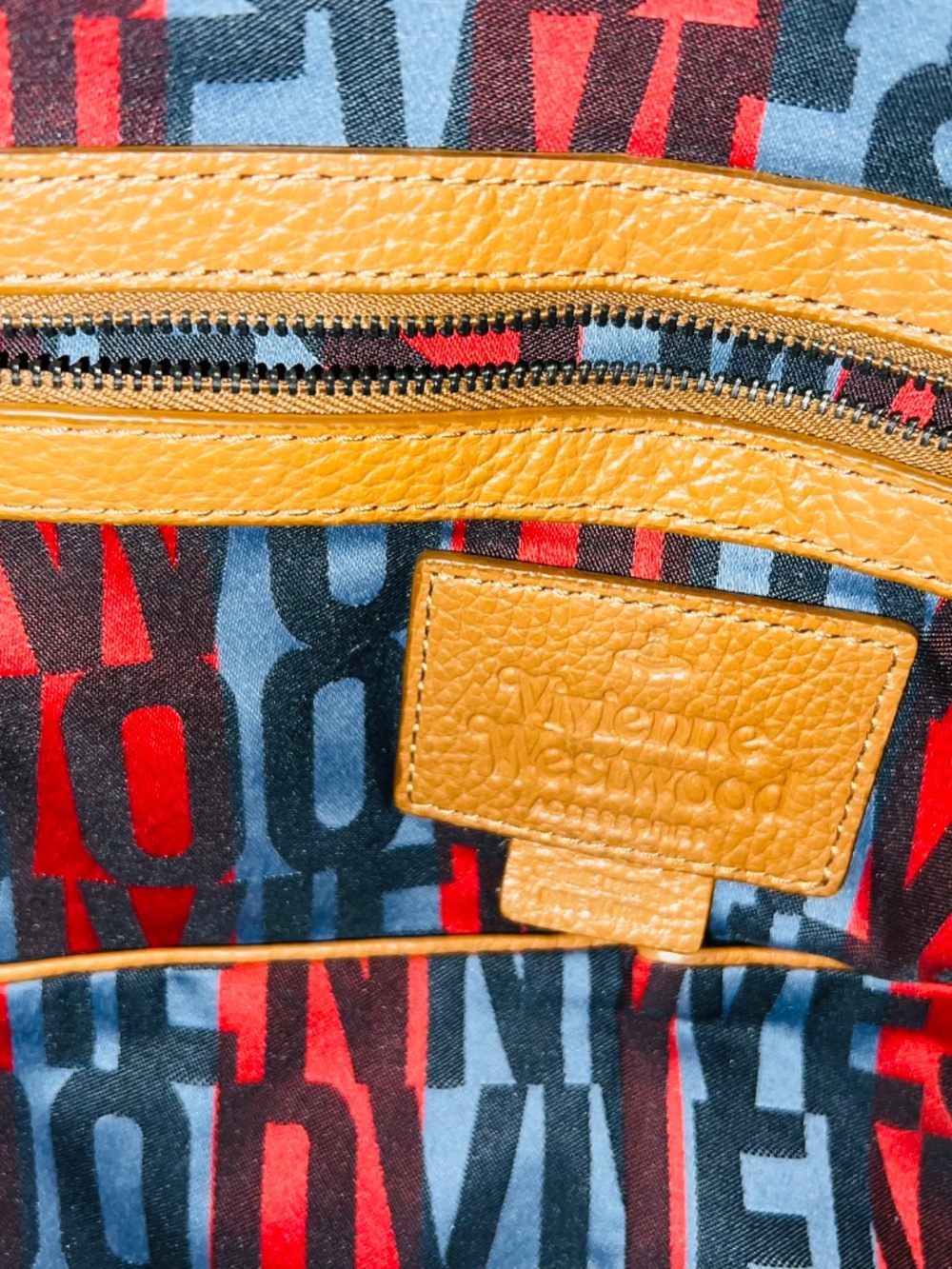Vivienne Westwood Unisex Shoulder Bag with Embossed Orb Design VERY RARE BAG - Picture 7 of 12